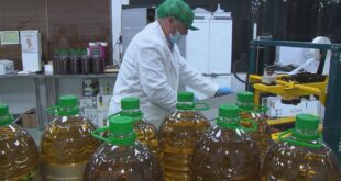 SE NECESITA URGENTE 47 PERSONAS PARA TRABAJAR EMPACANDO ACEITE | URGENTE